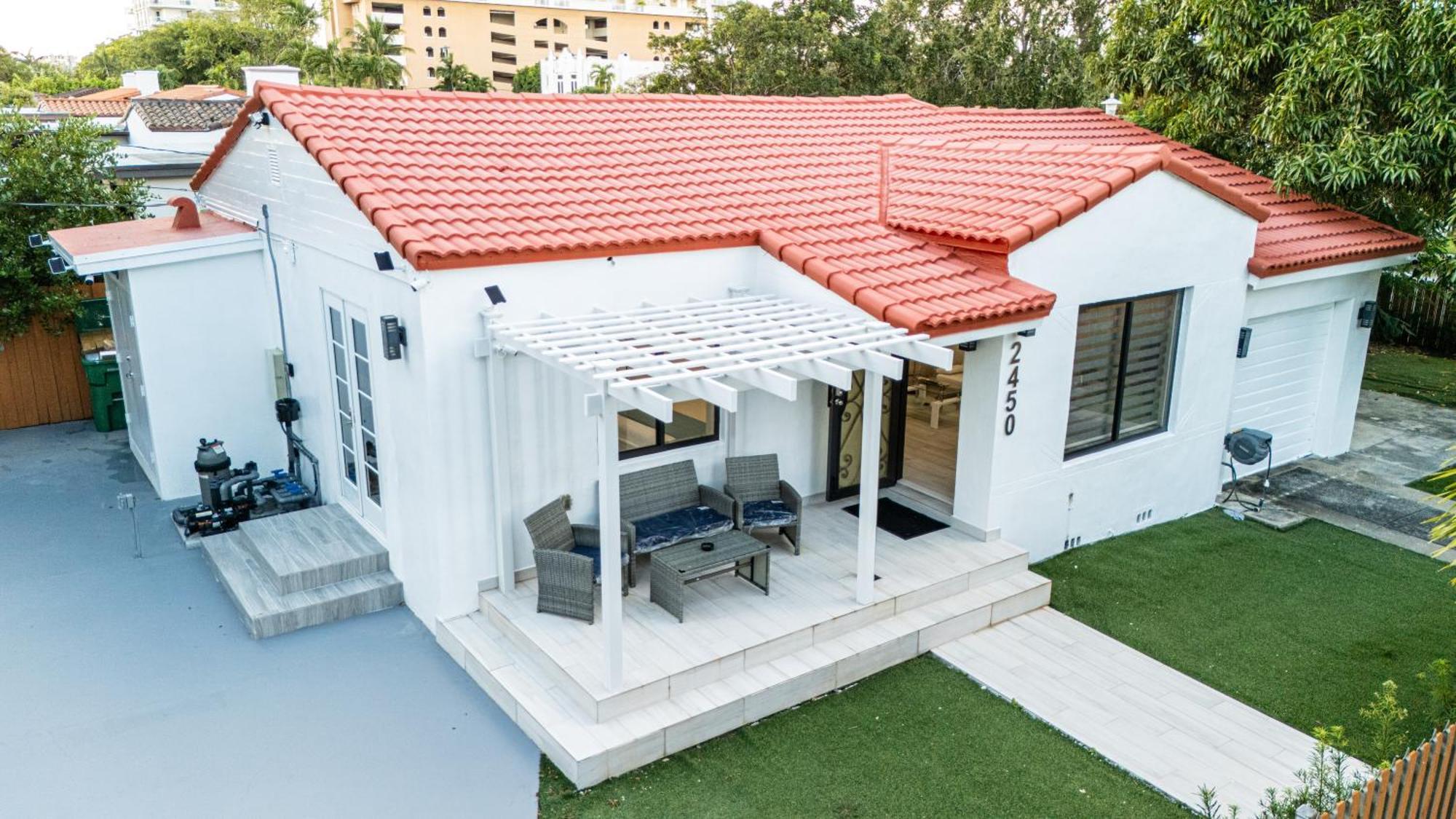 Luxury Retreat 3B ,2Ba Pool , Coral Gables Center Villa Miami Exterior photo